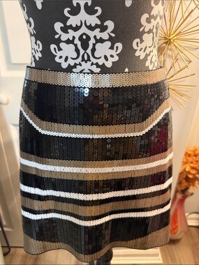 Express Sequin Mini Skirt in Black, Gold & White